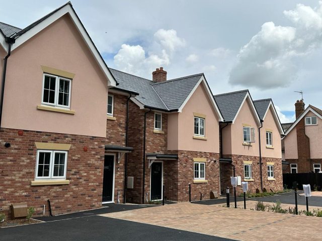 2f6c3b6d-f76e-4ee3-b3f2-8504adcd918a